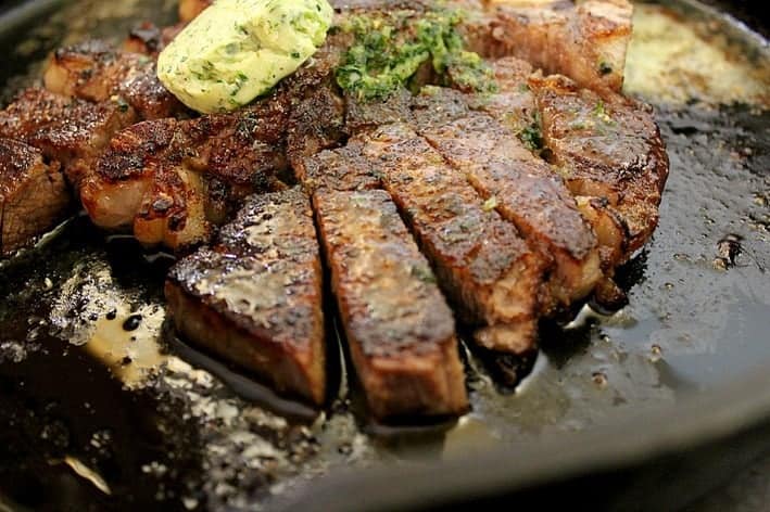 http://gooddinnermom.com/wp-content/uploads/Porterhouse-Steak9this.jpg
