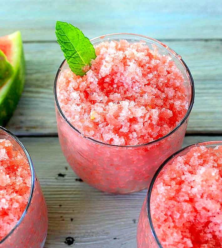 Granita in glasses with a mint leaf in one