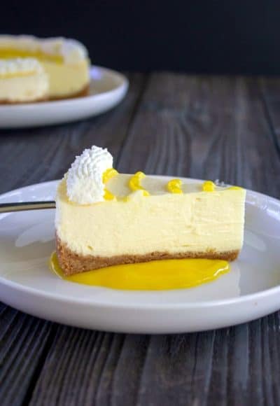 The best no-bake cheesecake is creamy but with nice structure and body. Lemony flavor without being too tart. Graham cracker crust is perfect and cris #cheesecake #nobake #bestdesserts