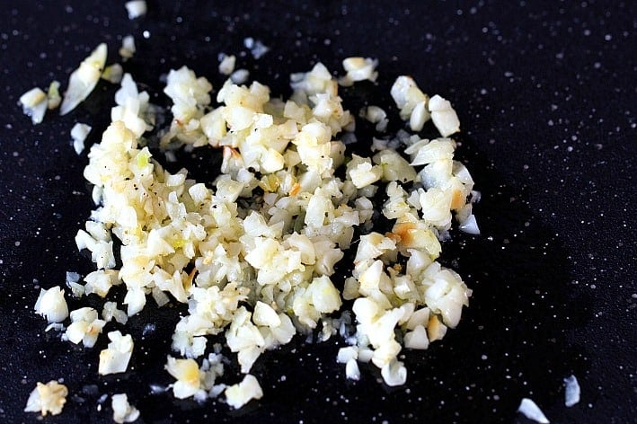 Chopped garlic cloves