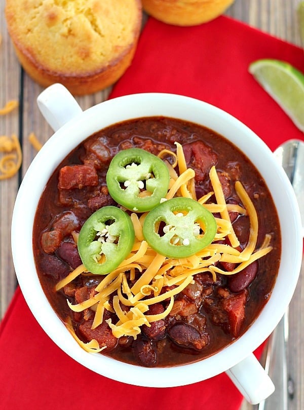 Turkey Chili In the Slow Cooker is classic meat and bean chili flavor with lightened up ground turkey in place of the beef.