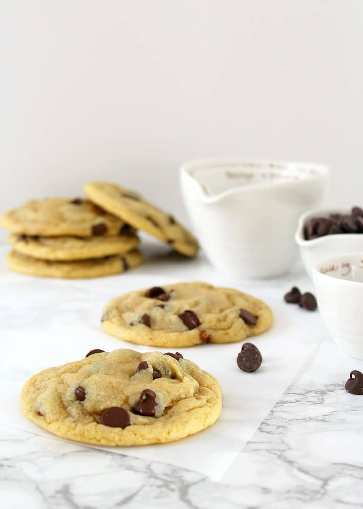 chocolate chip cookies, white measuring cups