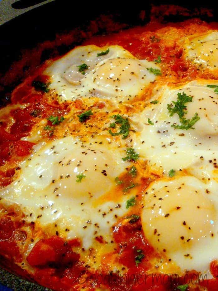 Eggs Poached in Spicy Tomato Sauce 